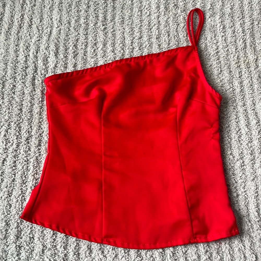 One shoulder tank top!